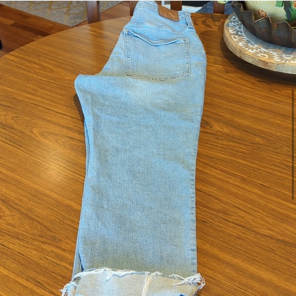 Curvy vintage perfect jeans | Madewell - Picture 3 of 8